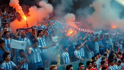 El Ritual de La Lepra: Pasión y Tradiciones en el Estadio